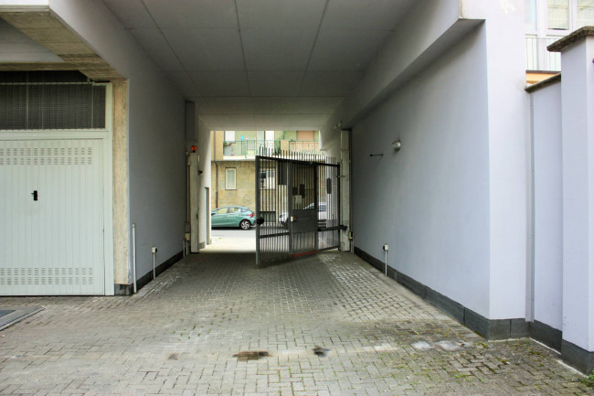 Box o garage in vendita a Torino