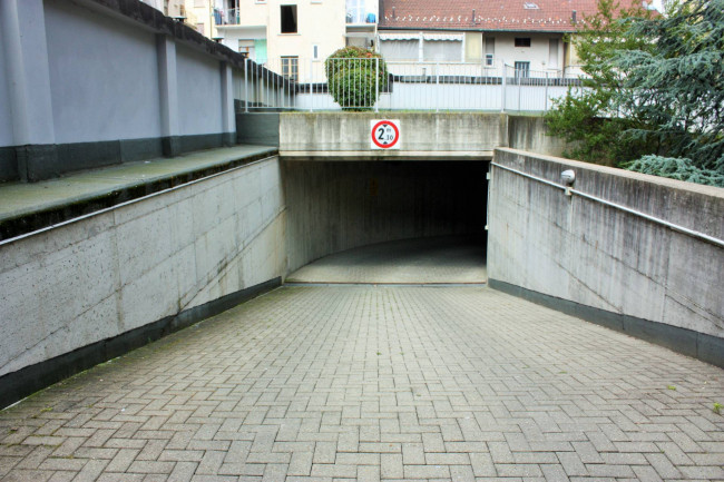 Box o garage in vendita a Torino