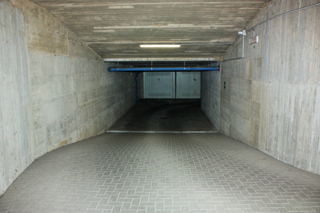 Box o garage in vendita a Torino