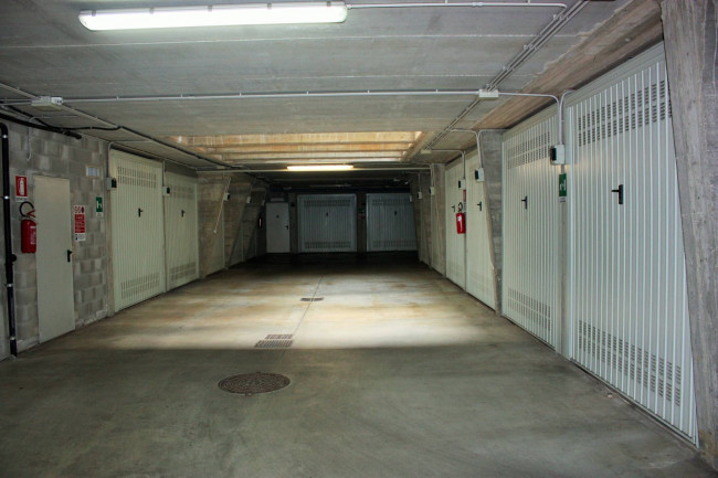 Box o garage in vendita a Torino