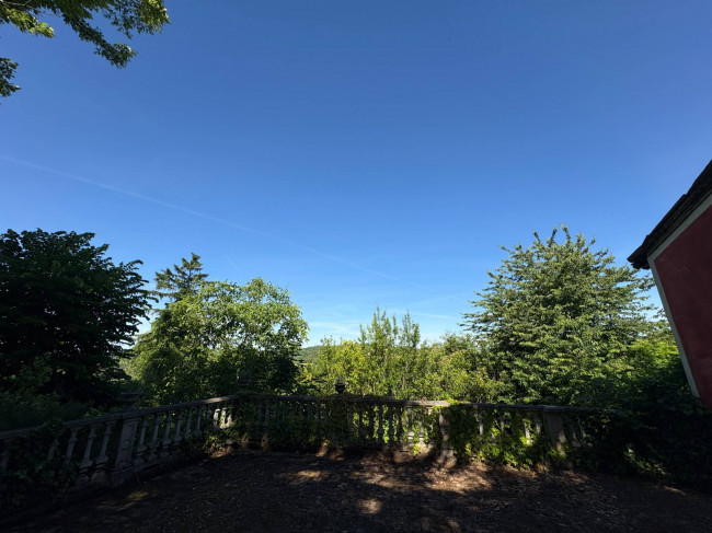 Villa Storica in Vendita a San Salvatore Monferrato