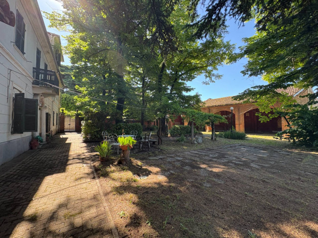 Villa Storica in Vendita a San Salvatore Monferrato