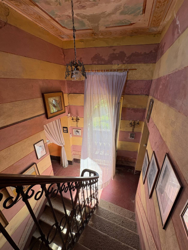 Villa Storica in Vendita a San Salvatore Monferrato