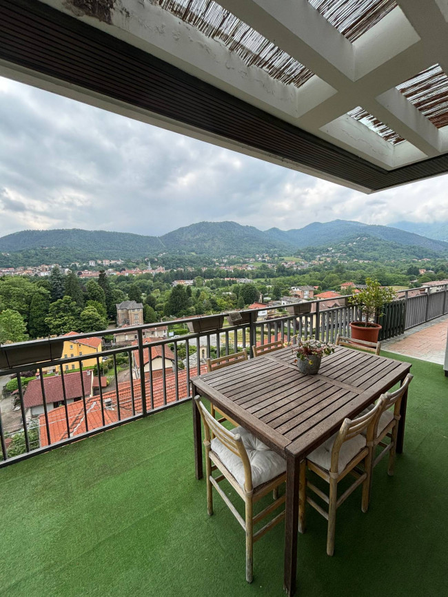 Villa Bifamiliare in vendita a Lanzo Torinese