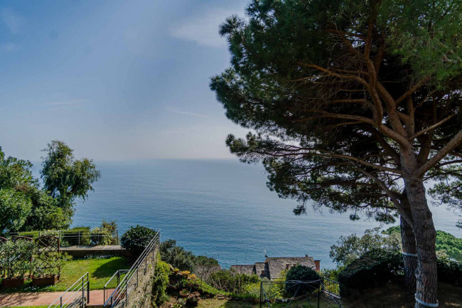 Appartamento in vendita a Arenzano