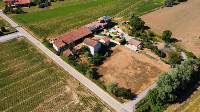 Casa Colonica in vendita a Rocca de' Baldi