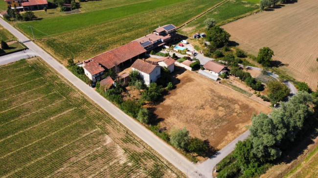 Casa Colonica in vendita a Rocca de' Baldi