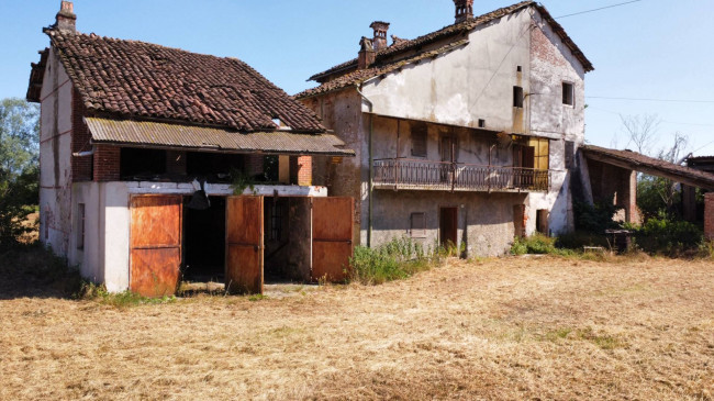 Casa Colonica in vendita a Rocca de' Baldi