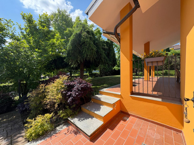 Villa in Vendita a Asti