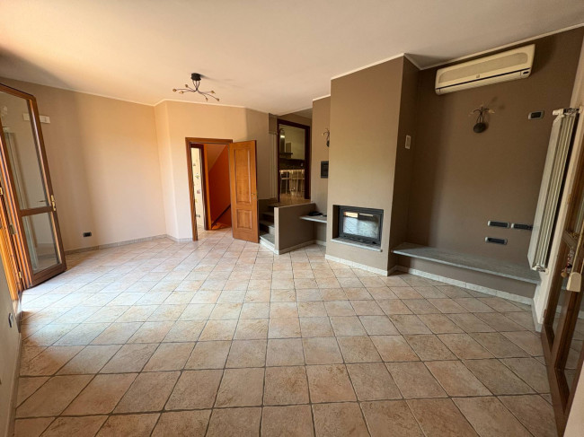 Villa in Vendita a Asti