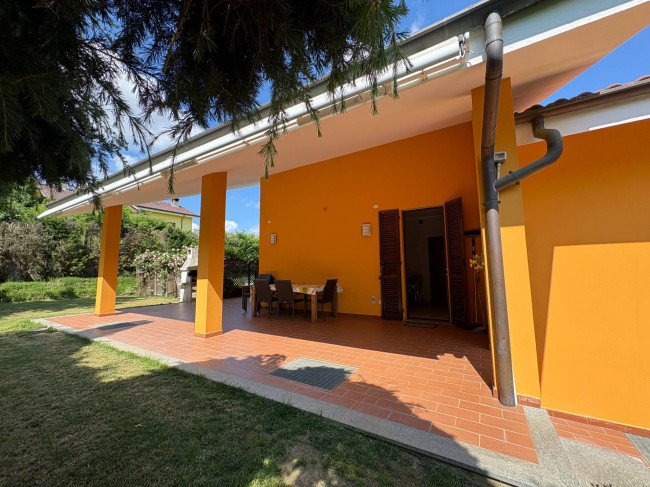 Villa in Vendita a Asti