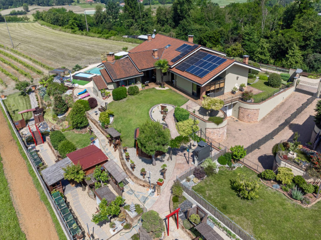 Villa in Vendita a Arignano