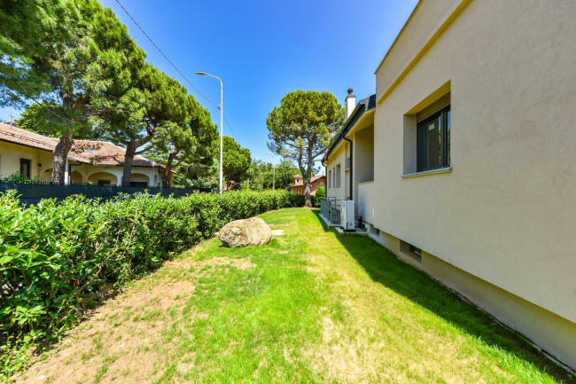 Villa Bifamiliare in vendita a Moncalieri