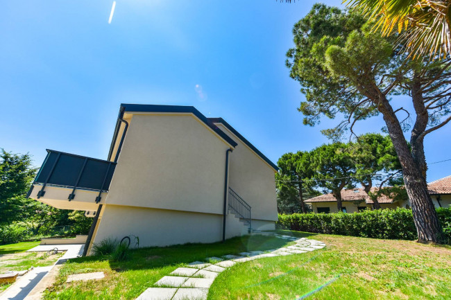 Villa Bifamiliare in vendita a Moncalieri
