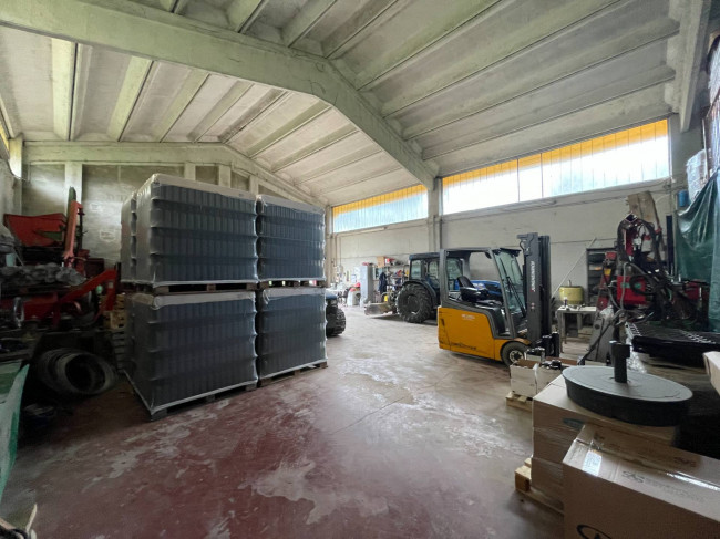 Azienda agricola in Vendita a Isola d'Asti