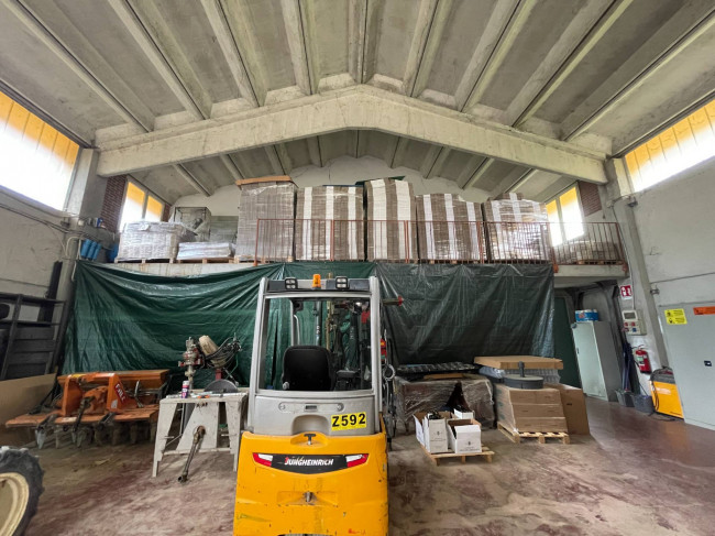 Azienda agricola in Vendita a Isola d'Asti