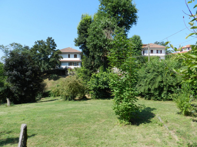Villa in Vendita a Asti