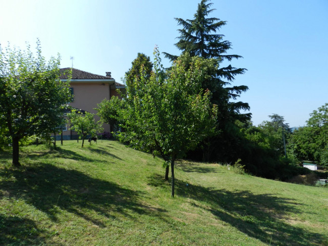 Villa in Vendita a Asti