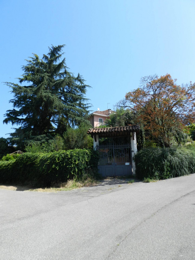 Villa in Vendita a Asti
