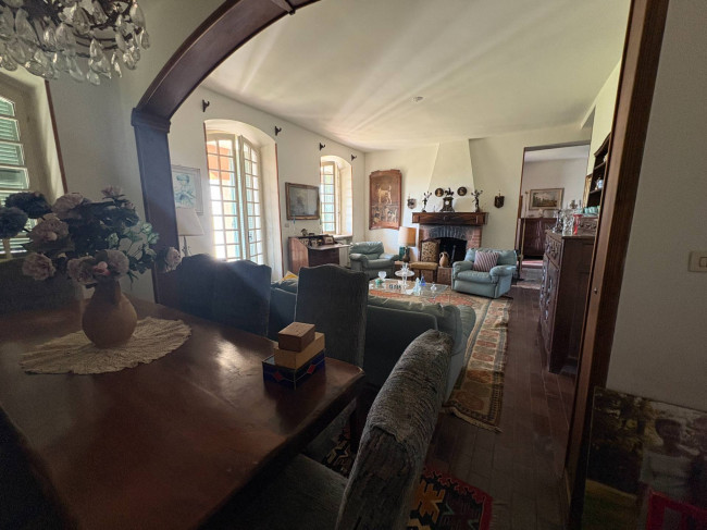 Villa in Vendita a Asti