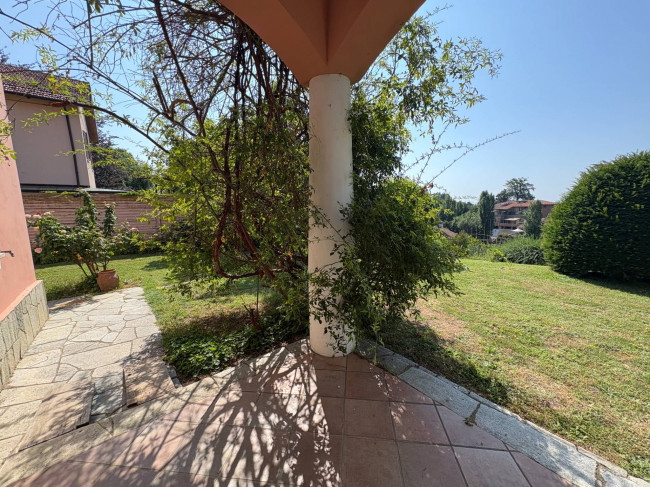 Villa in Vendita a Asti