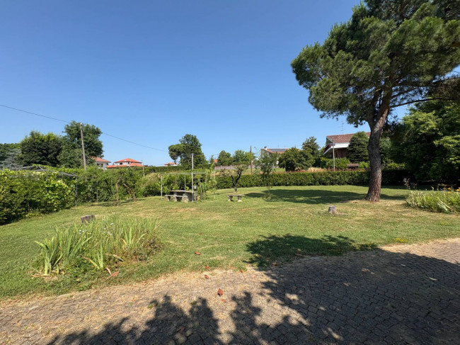 Villa in Vendita a Asti