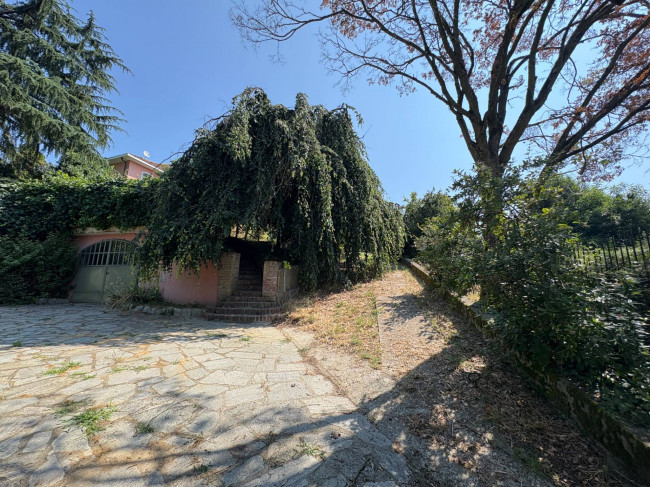 Villa in Vendita a Asti