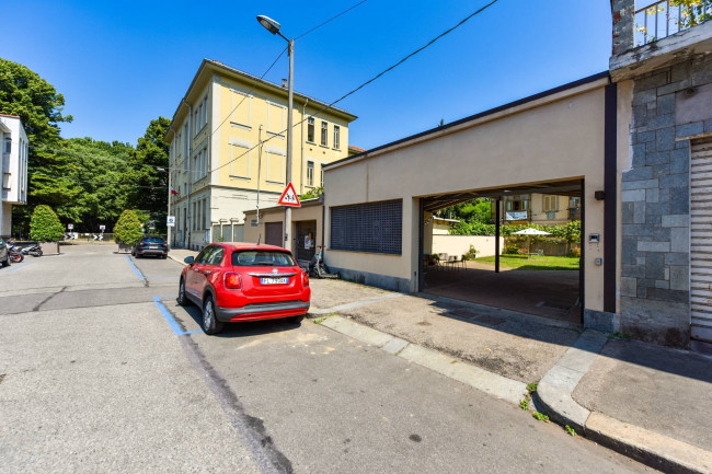 Locale commerciale in affitto a Torino