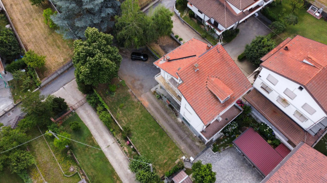Appartamento in vendita a Lesegno