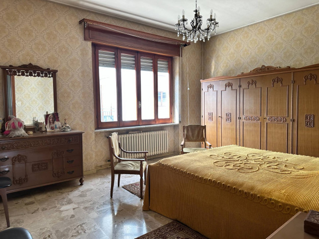 Appartamento in vendita a Lesegno