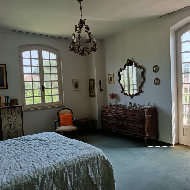 Villa in Vendita a Asti