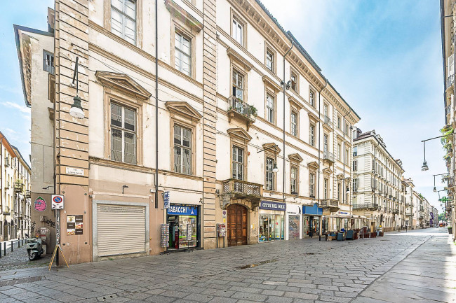 Apartment for Sale to Torino