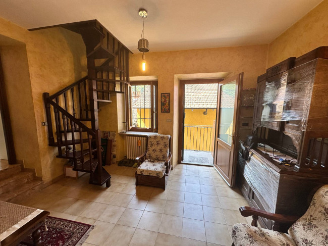 Porzione di casa in vendita a Coazze