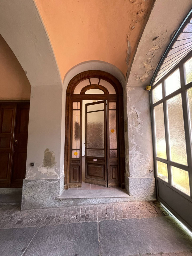 Stabile - Palazzo in Vendita a Asti