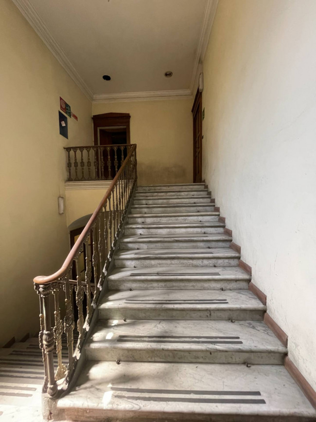 Stabile - Palazzo in Vendita a Asti