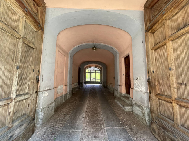 Stabile - Palazzo in Vendita a Asti