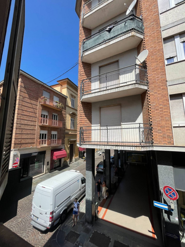 Stabile - Palazzo in Vendita a Asti