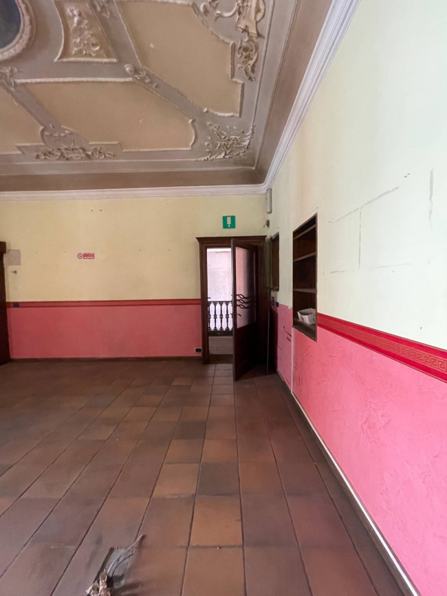 Stabile - Palazzo in Vendita a Asti