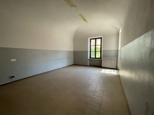 Stabile - Palazzo in Vendita a Asti