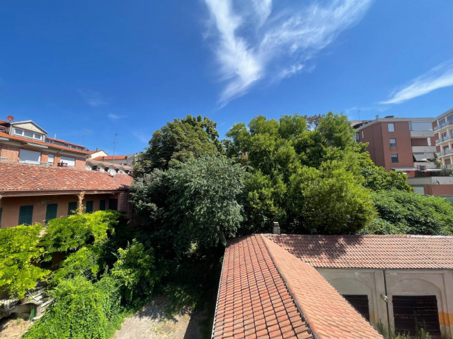 Stabile - Palazzo in Vendita a Asti