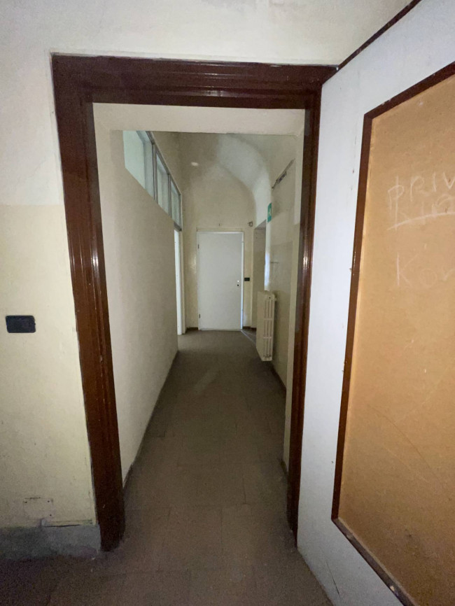 Stabile - Palazzo in Vendita a Asti