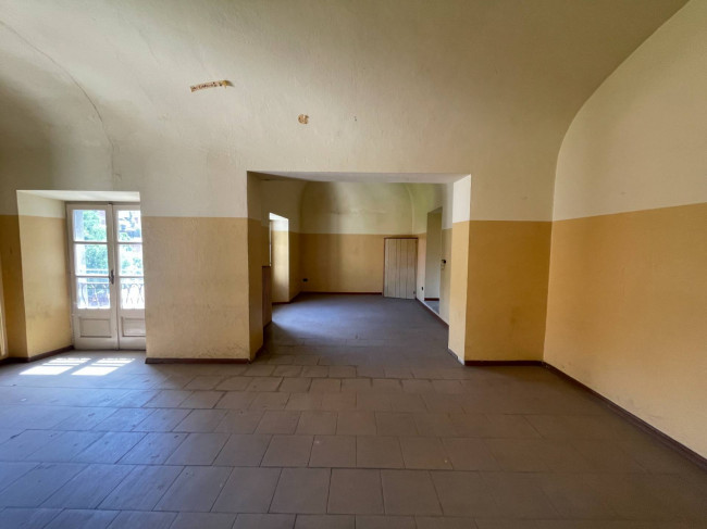 Stabile - Palazzo in Vendita a Asti