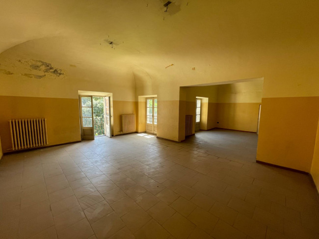 Stabile - Palazzo in Vendita a Asti