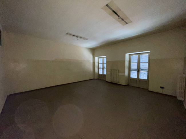 Stabile - Palazzo in Vendita a Asti