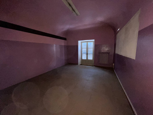 Stabile - Palazzo in Vendita a Asti