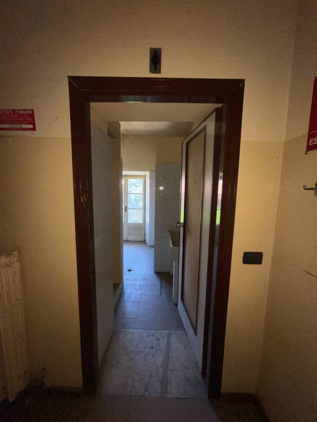 Stabile - Palazzo in Vendita a Asti