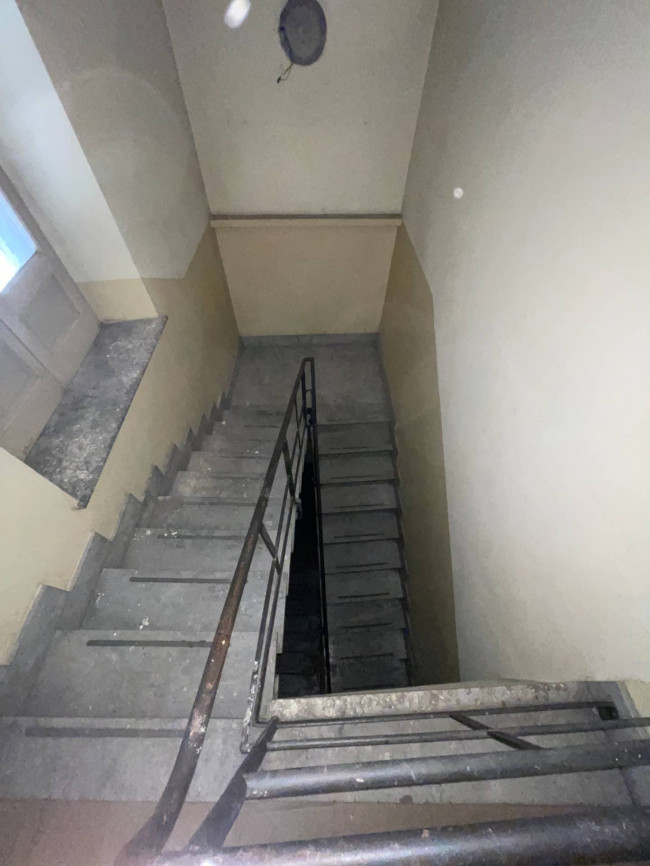 Stabile - Palazzo in Vendita a Asti