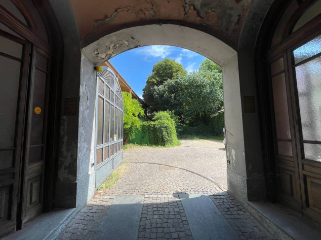 Stabile - Palazzo in Vendita a Asti