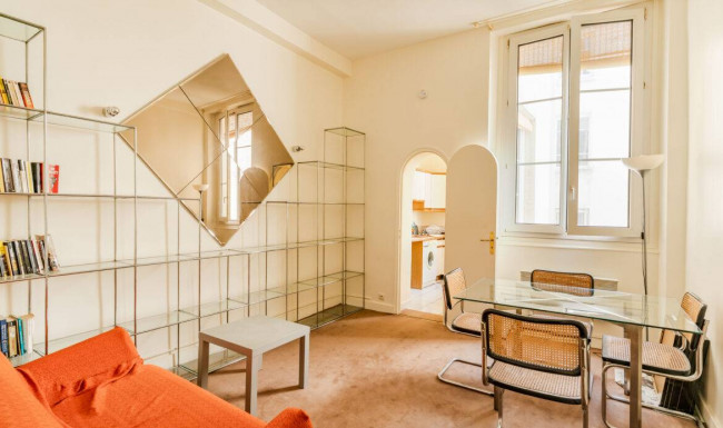 Apartment for Sale to Paris