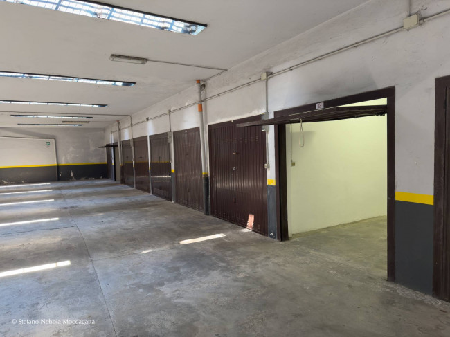 Box o garage in vendita a Rivoli